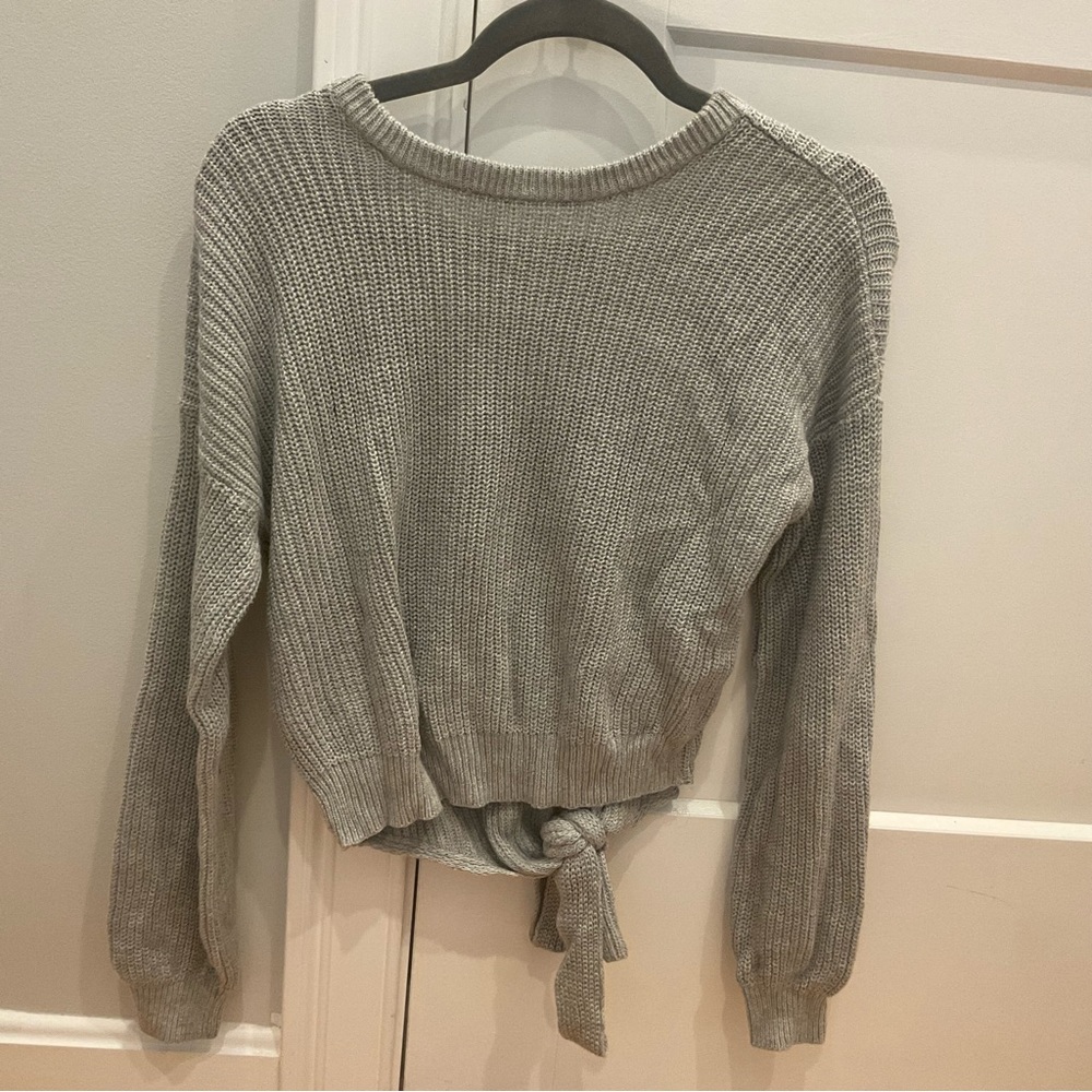 Hollister Tie Back Reversible Sweater Size Small